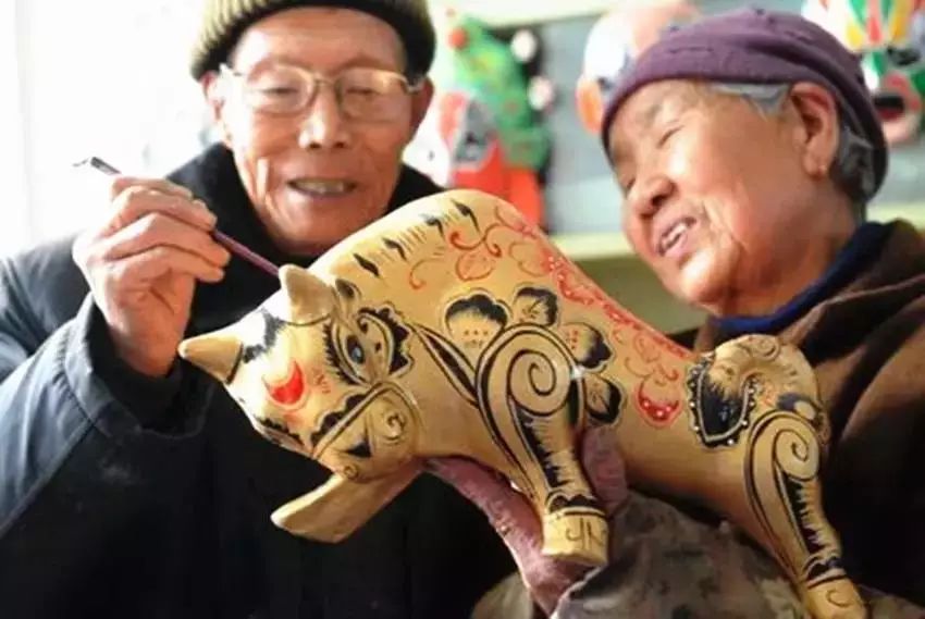 寶雞人的新寵 西府萌豬何以超越小豬佩奇成為收藏界新星？